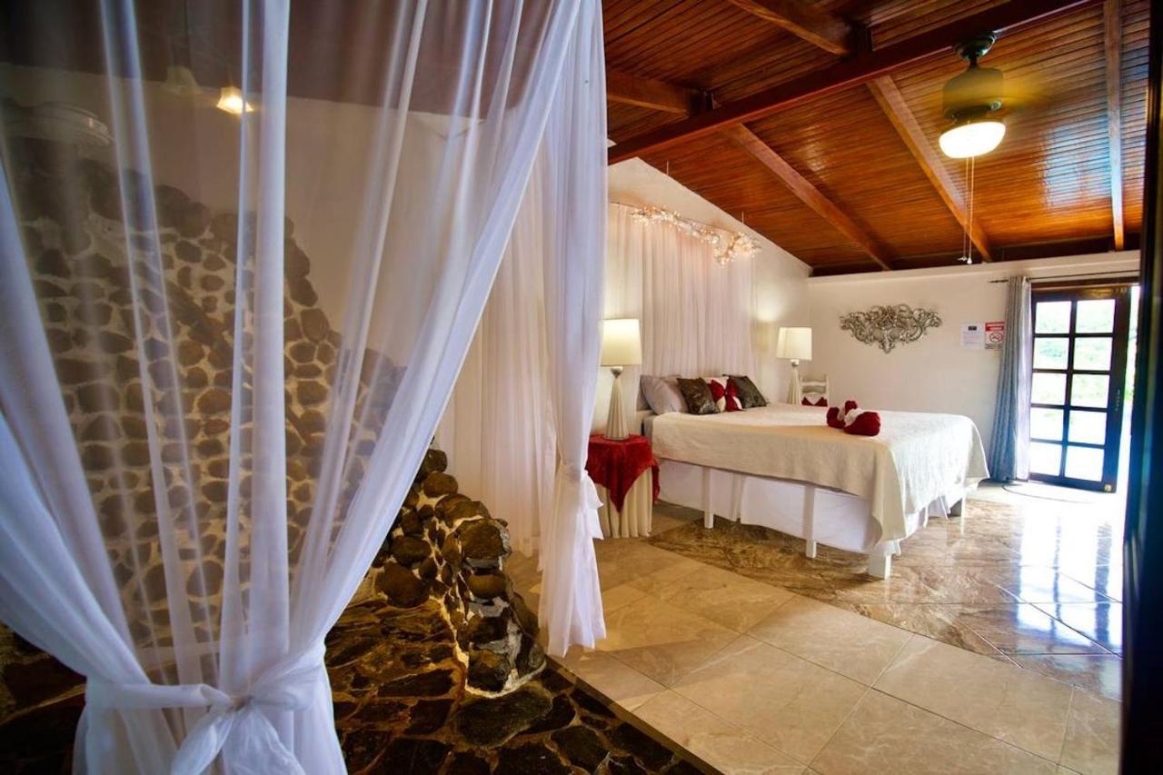 Toucan Lane Hotel And Restaurant Nuevo Arenal Esterno foto