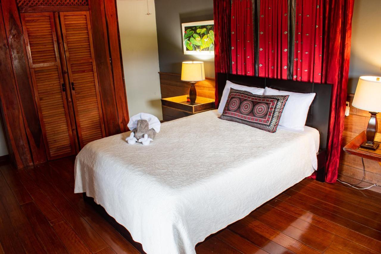 Toucan Lane Hotel And Restaurant Nuevo Arenal Esterno foto